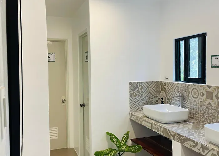 Maayong (adults Only) Hostel
